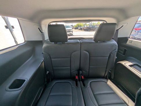 Used 2017 GMC Acadia SLT FWD image 45
