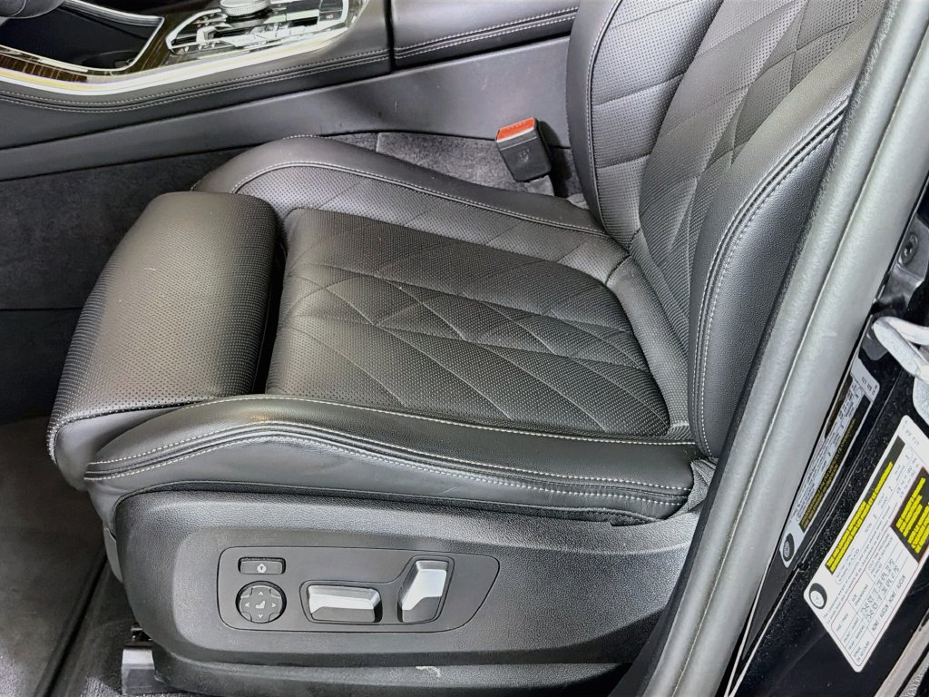 Used 2026 BMW X5 sDrive40i RWD image 25