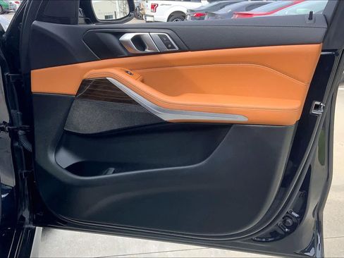 Used 2023 BMW X5 sDrive40i w/ M Sport Package image 27