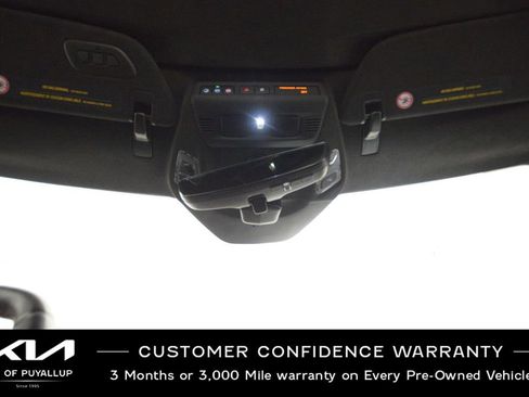 Used 2022 Chevrolet Corvette Stingray Premium Conv w/ Z51 Performance Package image 25