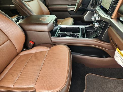 Used 2024 Ford F250 King Ranch w/ Chrome Package image 13