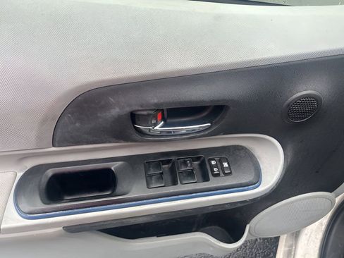 Used 2012 Toyota Prius C Two image 21