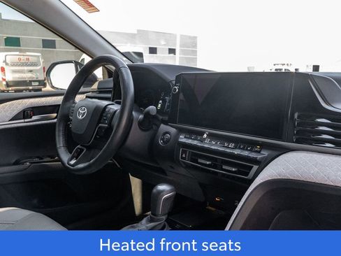 Used 2025 Toyota Camry XLE w/ Premium Plus Package image 11