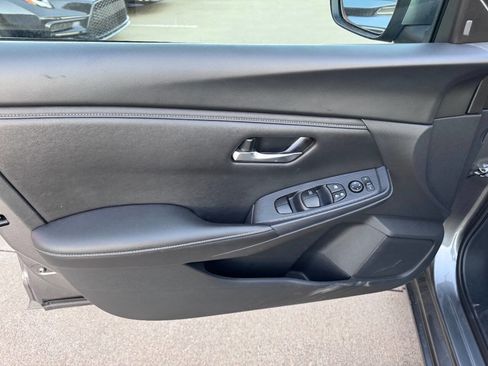 Used 2023 Nissan Sentra SV image 14