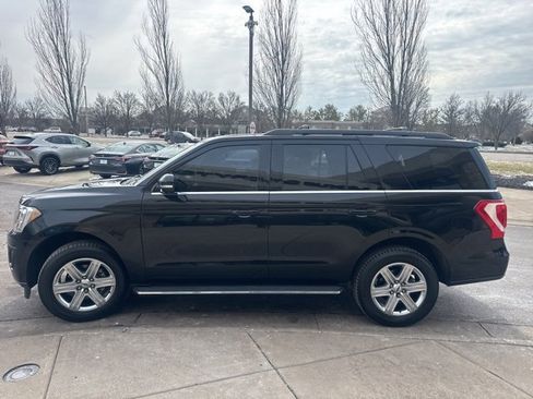 Used 2019 Ford Expedition XLT w/ Equipment Group 202A image 6