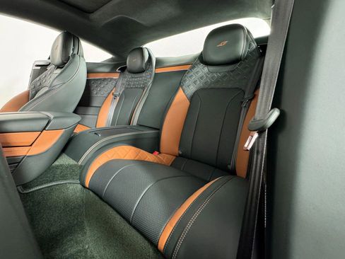 Used 2024 Bentley Continental GT V8 AWD/4WD image 19