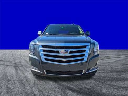 Used 2020 Cadillac Escalade Luxury image 8