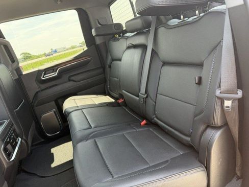 Used 2024 GMC Sierra 1500 Denali w/ Technology Package AWD/4WD image 29