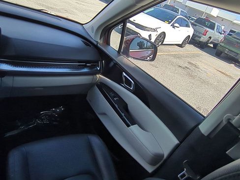 Used 2023 Kia Carnival SX Prestige image 16