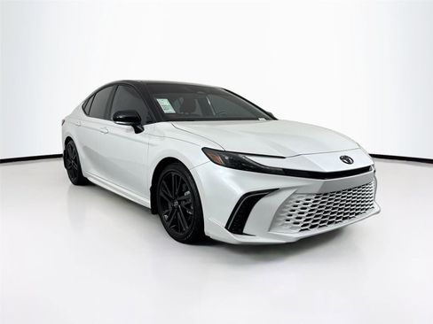 Certified 2025 Toyota Camry XSE image 10