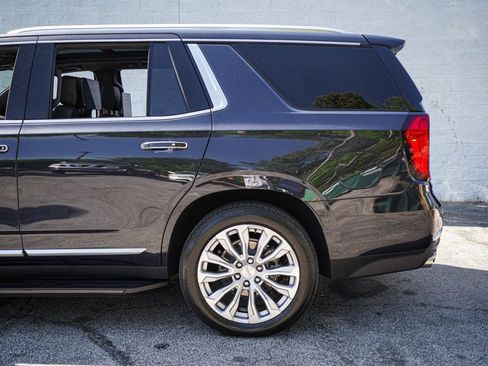 Used 2024 GMC Yukon Denali w/ Advanced Technology Package AWD/4WD image 12