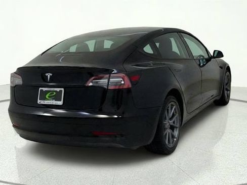 Used 2022 Tesla Model 3 RWD image 7