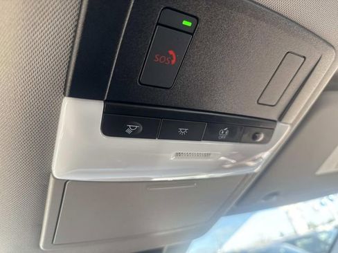 Used 2023 Nissan Rogue SV image 25