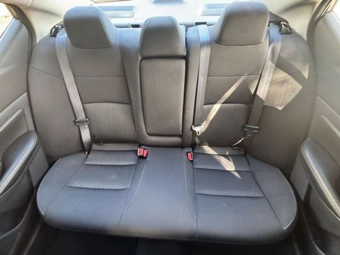 Used 2025 Nissan Altima 2.5 SV FWD image 39