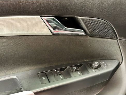 Used 2012 Chevrolet Captiva Sport LS FWD image 12