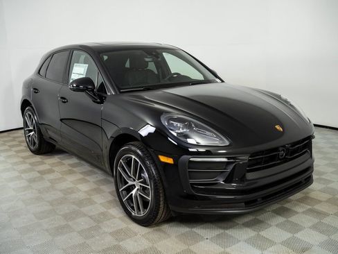 New 2026 Porsche Macan image 27