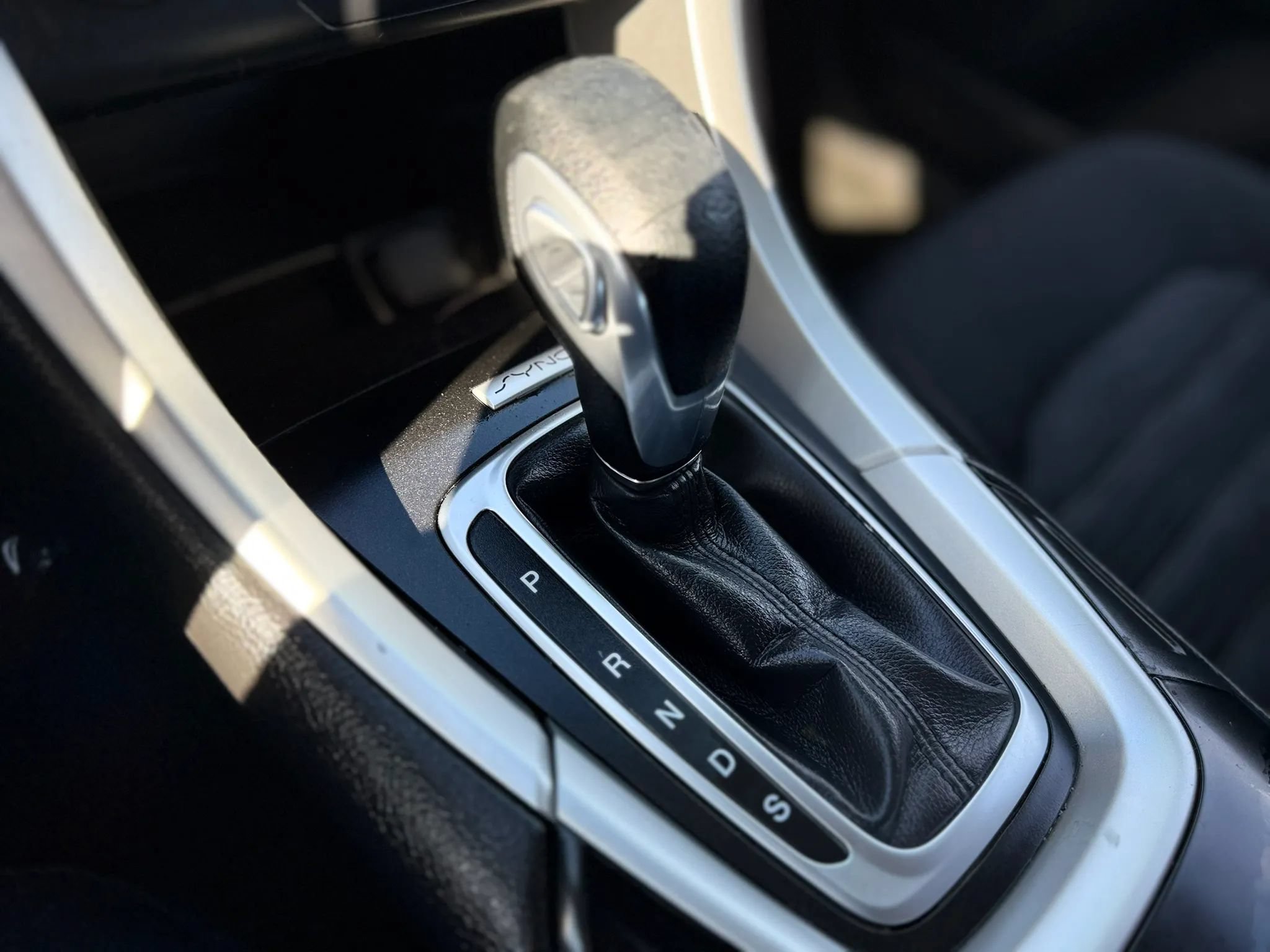 Used 2016 Ford Fusion SE FWD image 13