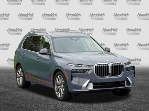 Certified 2026 BMW X7 xDrive40i AWD/4WD image 2