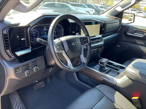 Used 2023 Chevrolet Silverado 1500 LT Trail Boss w/ LT Trail Boss Premium Package image 8