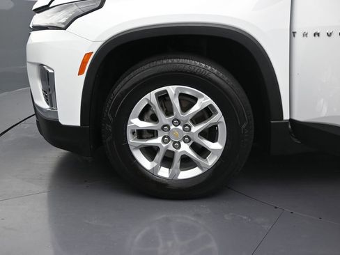 Used 2023 Chevrolet Traverse LS FWD image 13