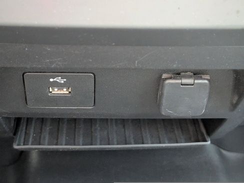 Used 2020 Ford F150 XL w/ Equipment Group 101A Mid RWD image 17
