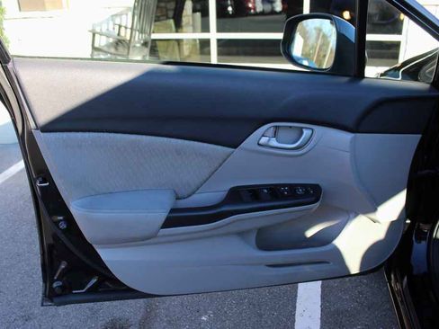 Used 2015 Honda Civic LX image 9