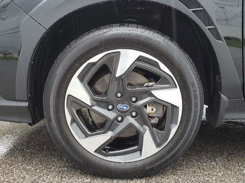 Used 2024 Subaru Crosstrek 2.5i Limited w/ Crosstrek Mirror Package image 27