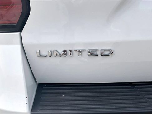 Used 2021 Ford Expedition Limited RWD image 10