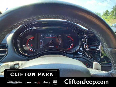 Used 2022 Dodge Durango R/T w/ Tow 'N Go Package AWD/4WD image 21