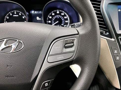 Used 2017 Hyundai Santa Fe Sport image 24