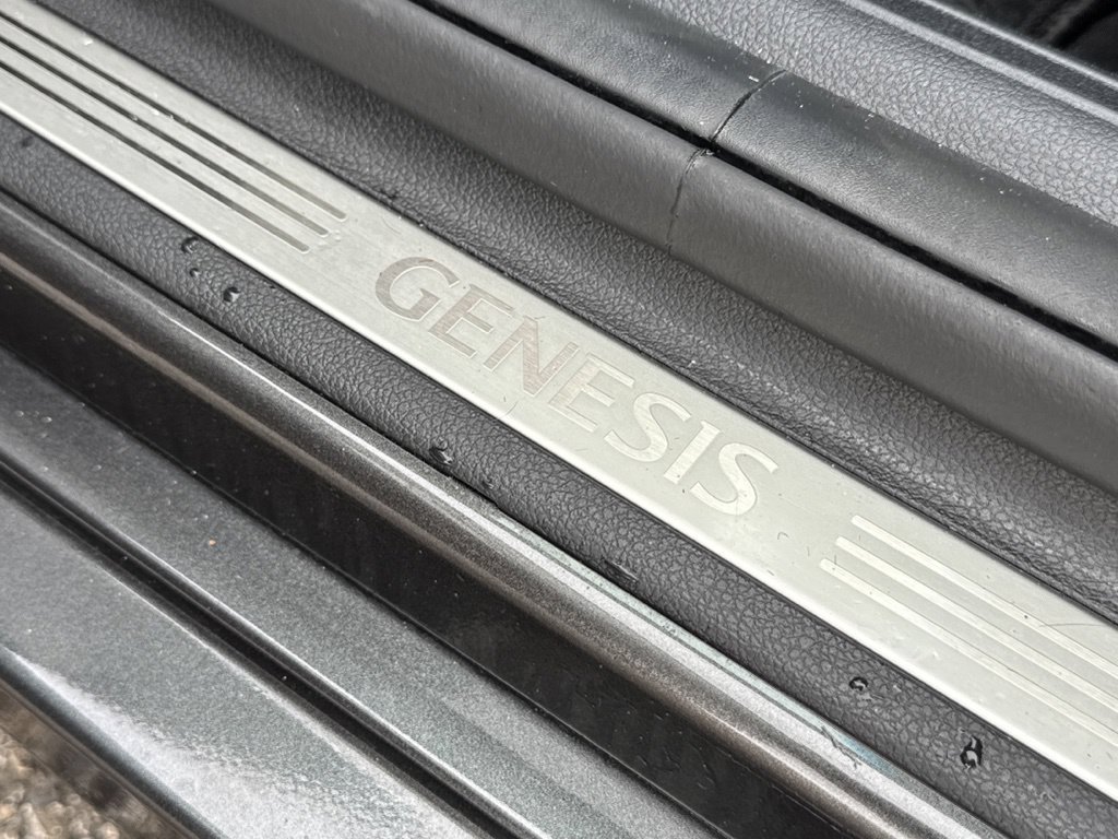 Used 2023 Genesis G70 3.3T w/ Sport Prestige Package RWD image 30