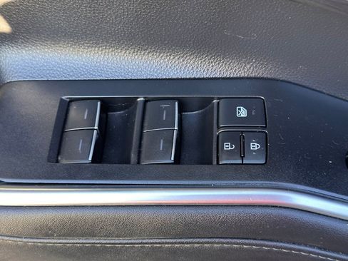 Used 2021 Toyota Highlander Platinum image 26