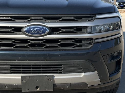Used 2022 Ford Expedition XLT RWD image 9