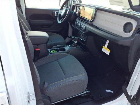 New 2026 Jeep Gladiator Sport image 20