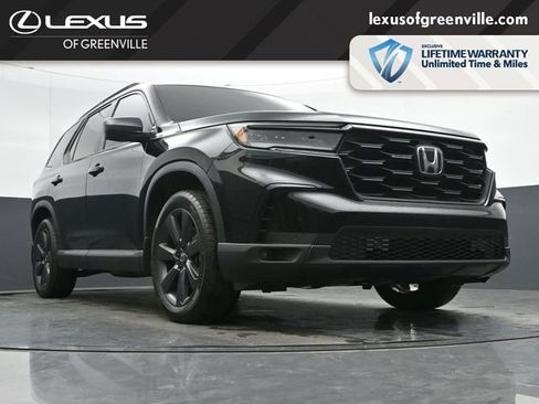 Used 2025 Honda Pilot Sport image 16