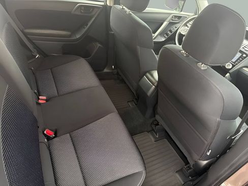 Used 2016 Subaru Forester 2.5i Premium AWD/4WD image 14