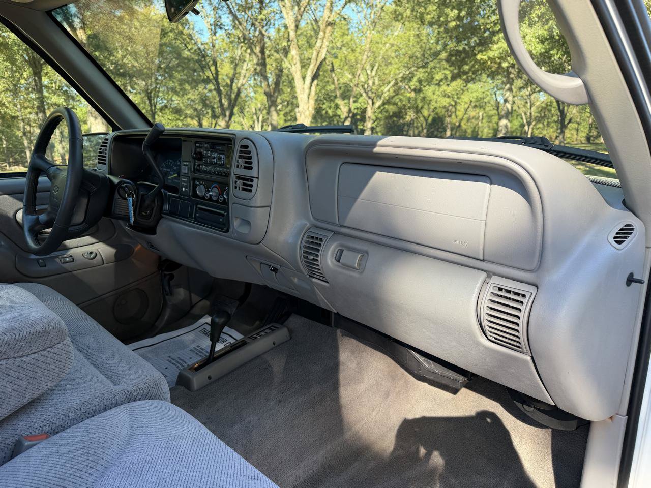 Used 1997 Chevrolet Silverado 1500 4x4 Regular Cab w/ Preferred Equipment Group 2 image 25