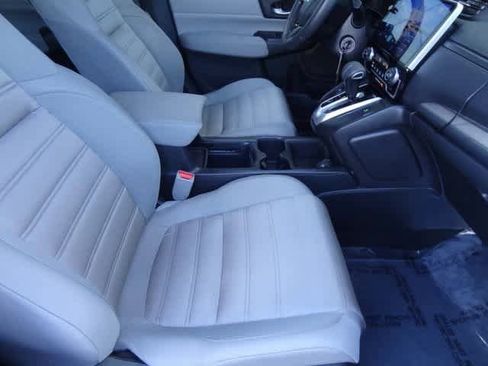 Used 2019 Honda CR-V LX image 12