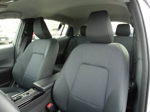 New 2026 Toyota Prius LE image 11