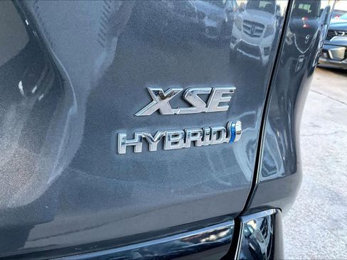 Used 2021 Toyota RAV4 XSE image 9