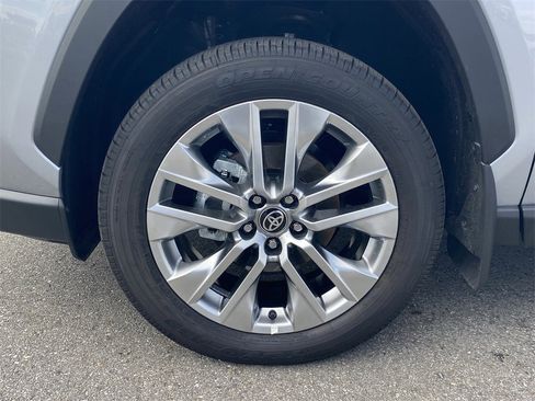 Certified 2025 Toyota RAV4 XLE Premium image 12