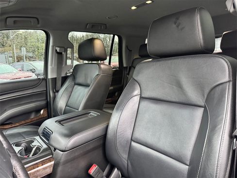 Used 2018 Chevrolet Tahoe LT w/ Luxury Package image 23