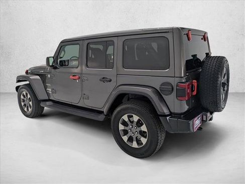 Used 2018 Jeep Wrangler Unlimited Sahara image 7