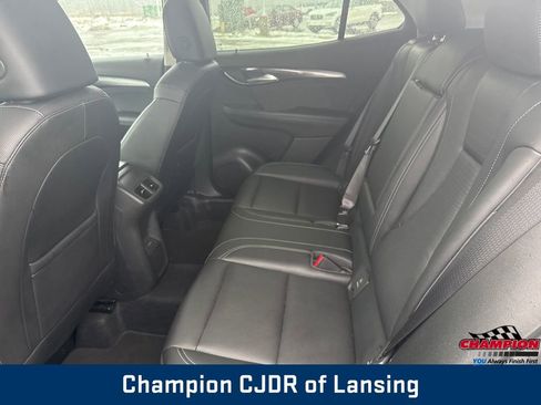 Used 2024 Buick Envision Preferred image 40