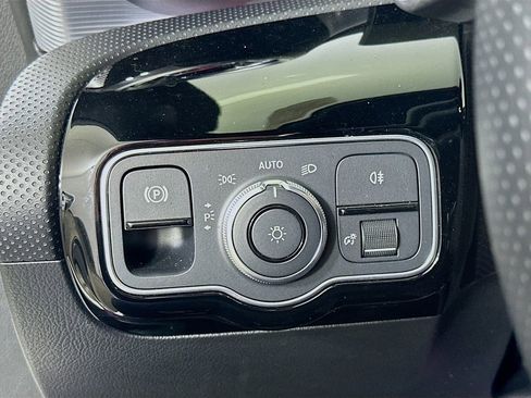 Used 2023 Mercedes-Benz CLA 35 AMG 4MATIC w/ Parking Assistance Package image 22