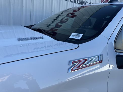 Used 2023 Chevrolet Silverado 1500 RST w/ Z71 Off-Road Package image 7