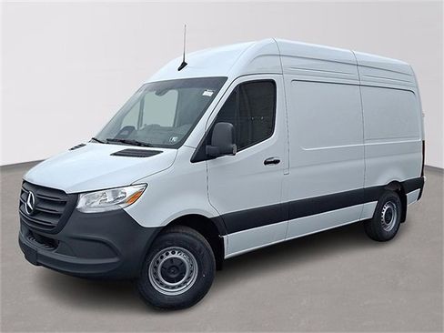 Used 2025 Mercedes-Benz Sprinter 2500 image 1