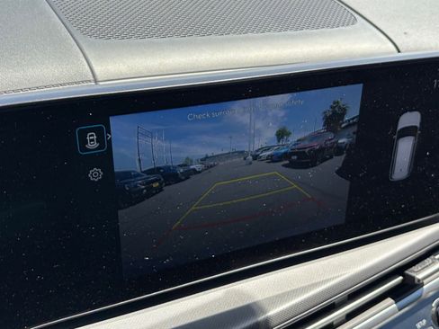 Used 2025 Hyundai Santa Fe SEL AWD/4WD image 18