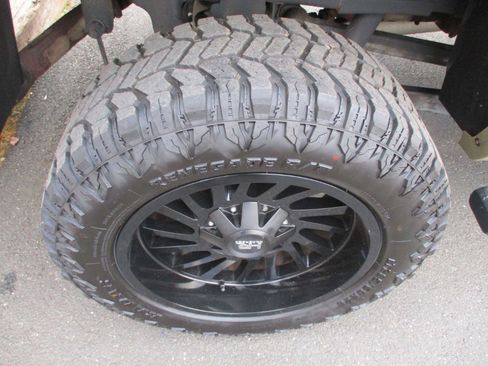 Used 2014 RAM 2500 Longhorn image 24