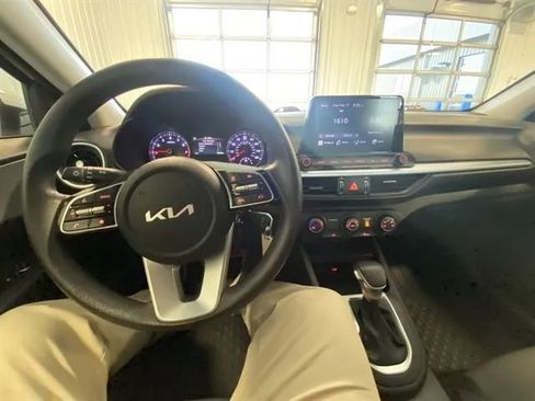 Used 2022 Kia Forte LXS image 23